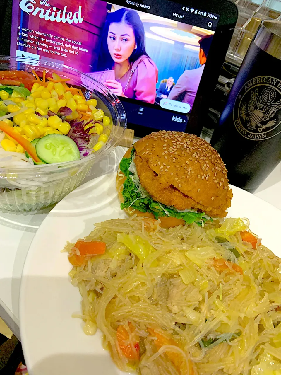 Snapdishの料理写真:PiNoY PaNciT DiNNeR..🇵🇭🇵🇭|GeMzKiTchさん