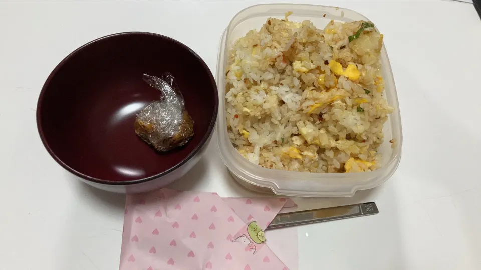 Snapdishの料理写真:パパ弁☆みそ玉☆炒飯|Saharaさん