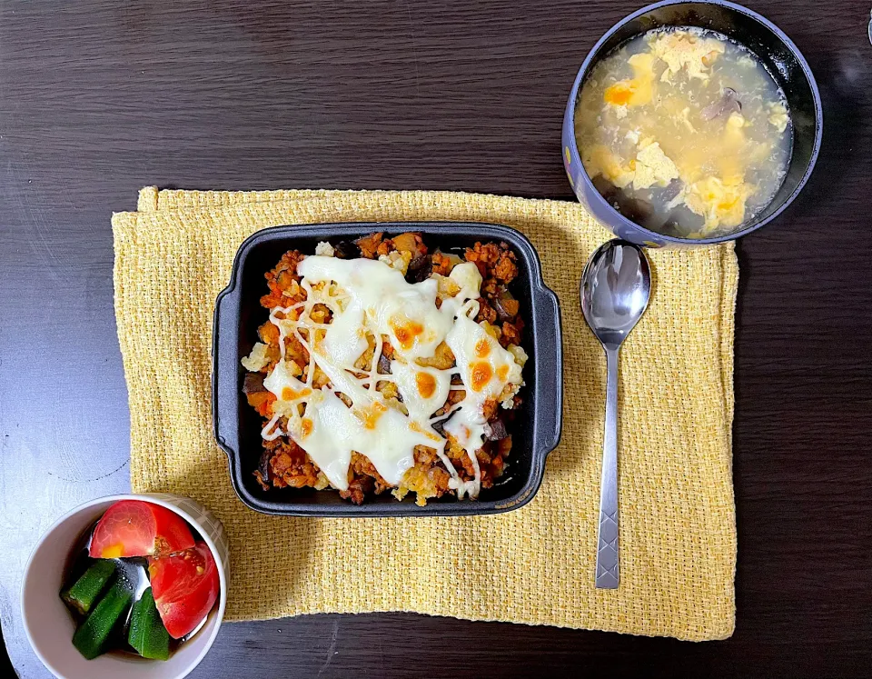 マッシュポテトとひき肉の重ね焼き、オクラのおひたし、卵スープ|aaaさん