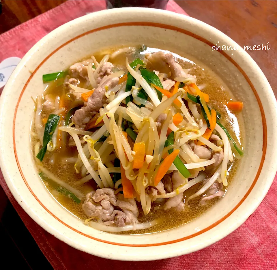 Snapdishの料理写真:スタミナラーメン|nachiさん