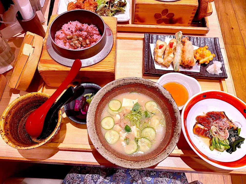 夏休み中の娘とデート☺️✨夏の旬菜定食🎐✨＃五穀　宮崎名物冷や汁| 季節の天ぷら盛り合わせ|うざく |漬物|炊きたて五穀飯|Hi-Niさん