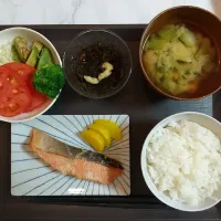 Snapdishの料理写真:鮭の酒粕味噌漬け定食|さえきっちんさん