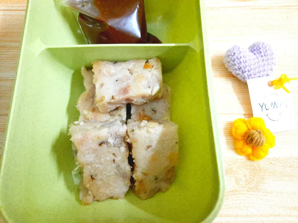 Snapdishの料理写真:Fry Yam Cake|vivena🌱さん