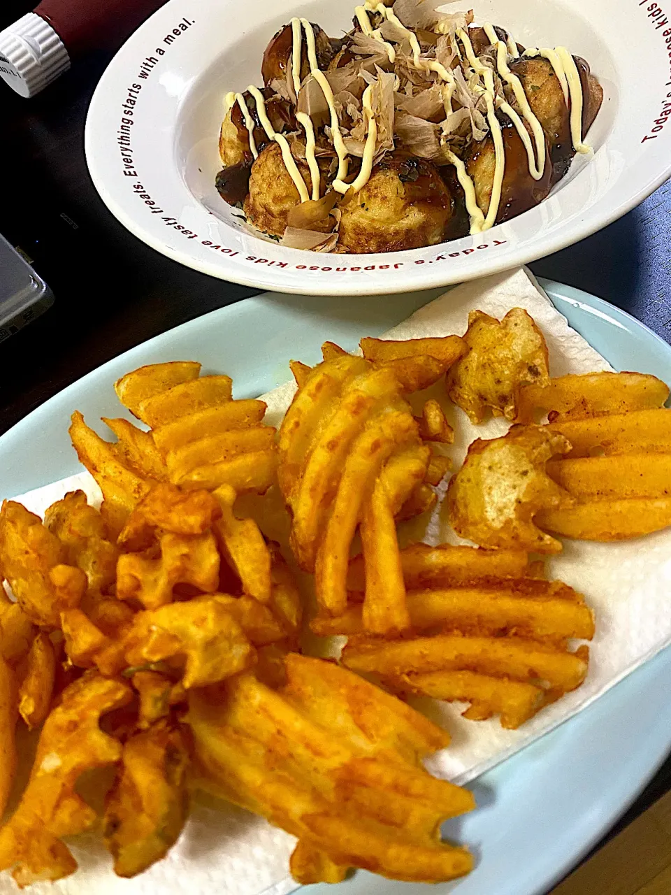 夜中のフライドポテト🍟とたこ焼き🐙|ゆんこさん