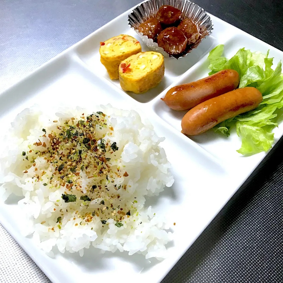 Snapdishの料理写真:小学生男子の夏休みランチ|almostblackさん