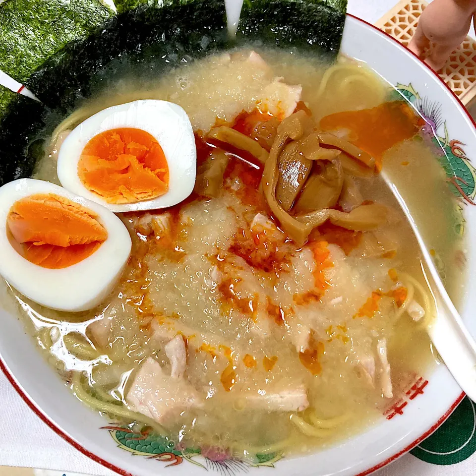 チキンオニオンラーメン|こじゅわいさん