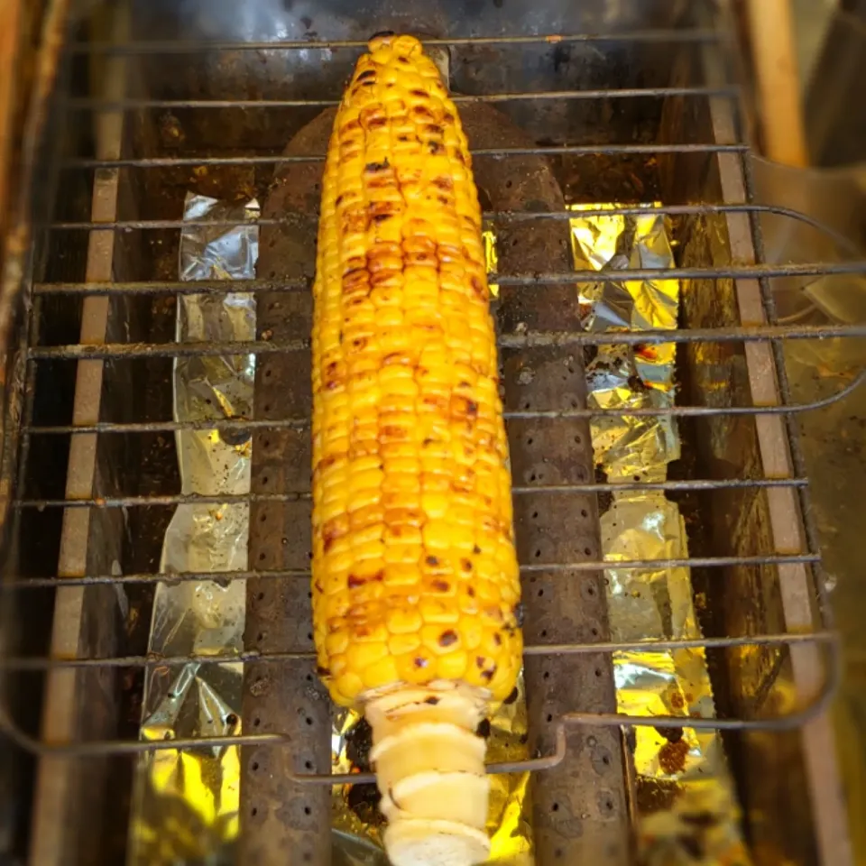 焼とうもろこし夏祭り気分で🎆|ふじわらたくやさん