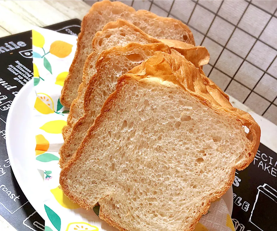 甘酒食パン作りました|霜月さん