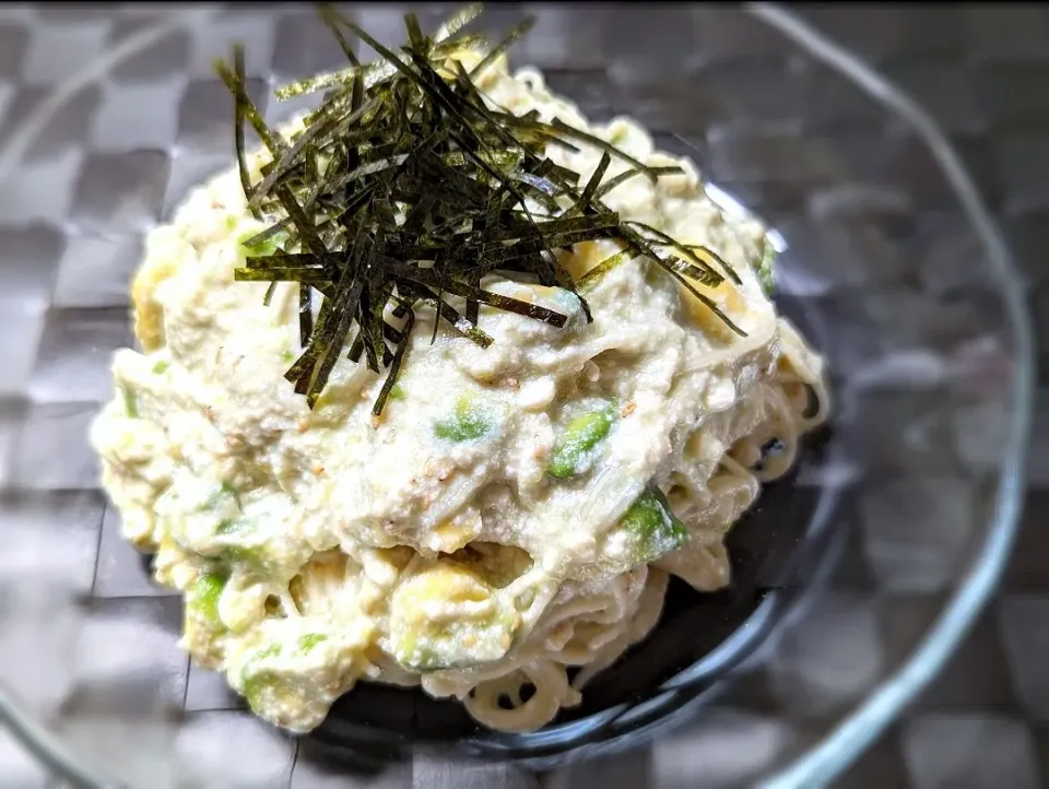 Snapdishの料理写真:アボカド＆絹ごし豆腐のひんやり素麺|chiaraさん