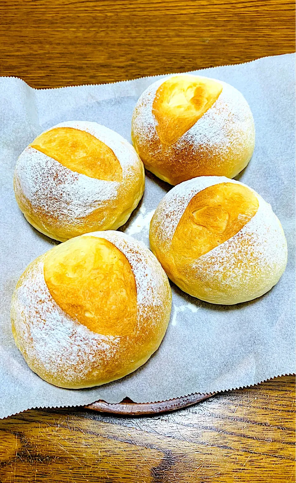 丸パン🥖食パンの余り生地で。|ちはるさん