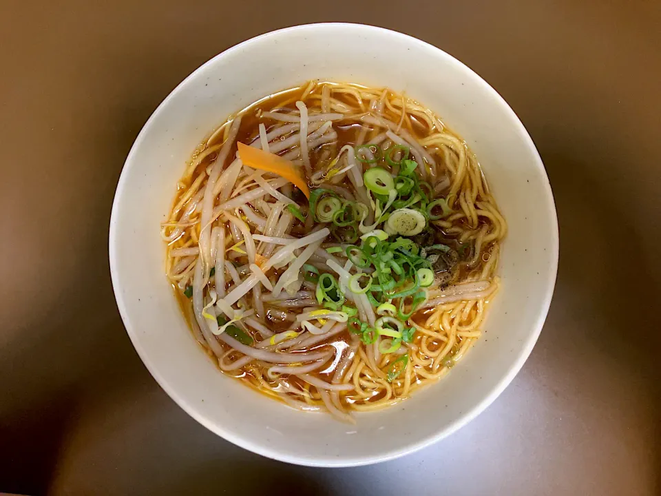 自家製 日清ラ王 醤油ラーメン(野菜入)|ばーさんさん