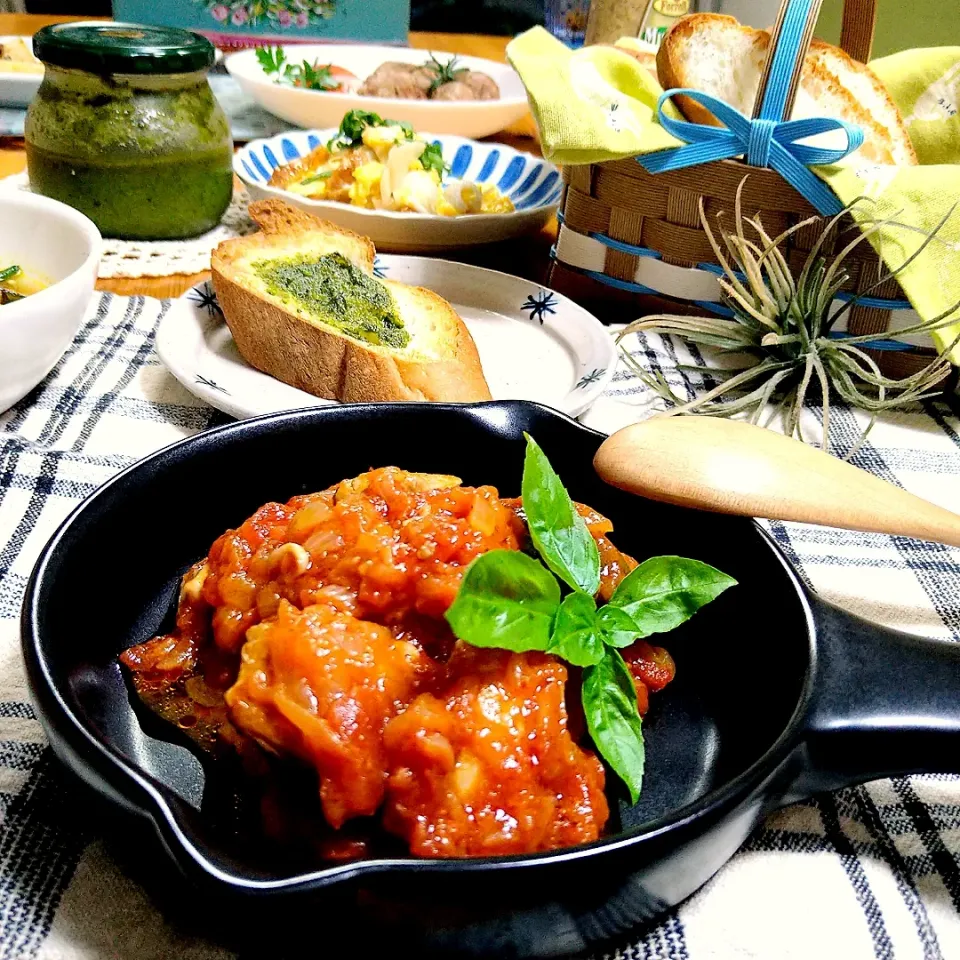 鶏もも肉のトマトソース煮込み🍅|とまと🍅さん