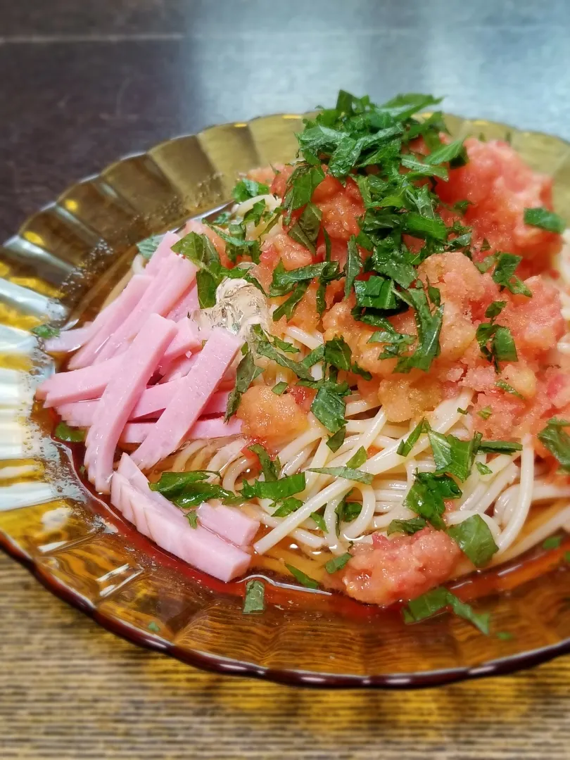 パパ作👨冷凍トマトの冷製パスタ|ぱんだのままんさん