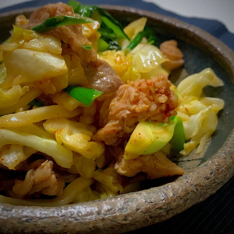 ホルモンうどん⭐︎夏カレー風味|Yochipyさん