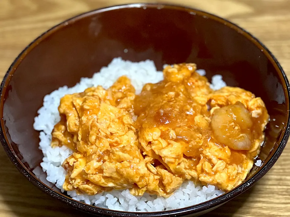 ☆エビと卵のチリソース丼|まぁたんさん