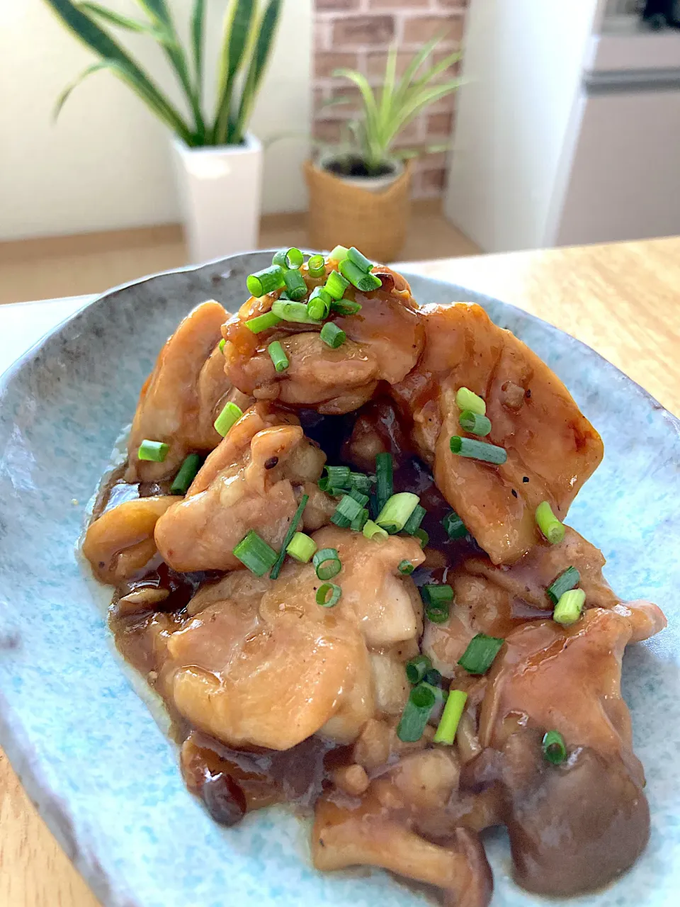 Snapdishの料理写真:明日のお弁当オカズ作り置き〜甘酒と大蒜醤油で鶏とキノコの本葛照り焼き💕|さくたえさん