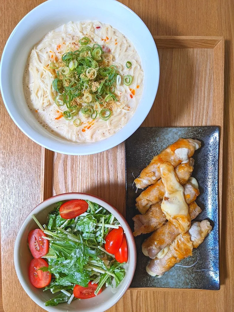 坦々そうめん
大葉チーズ肉巻き
シーザーサラダ|mimitotoさん