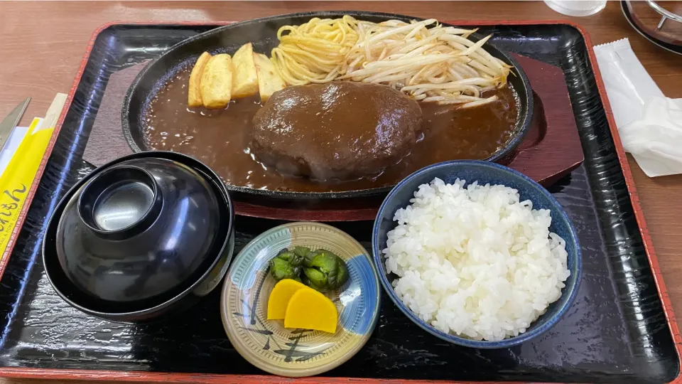 Snapdishの料理写真:サンレモンさんのハンバーグ定食|Morito Kamiyaさん