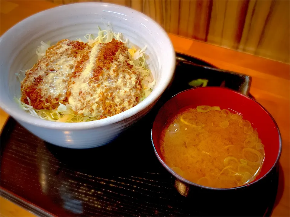 タレカツ丼|プリンさん