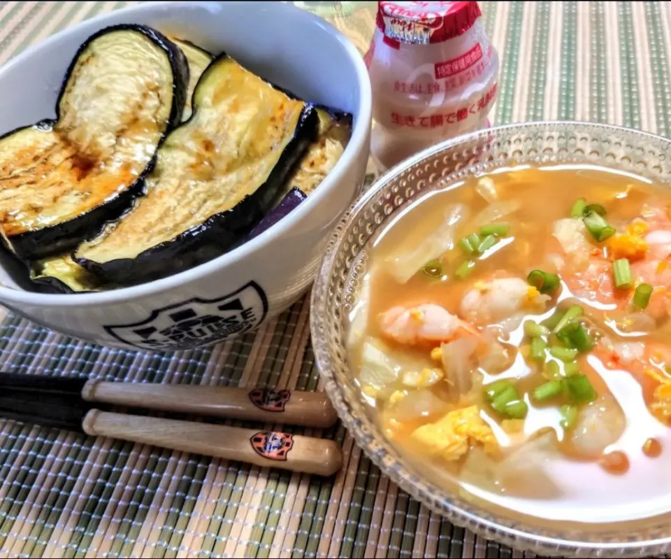 茄子の塩照り焼き小丼
海老たま味噌汁|マギーさん