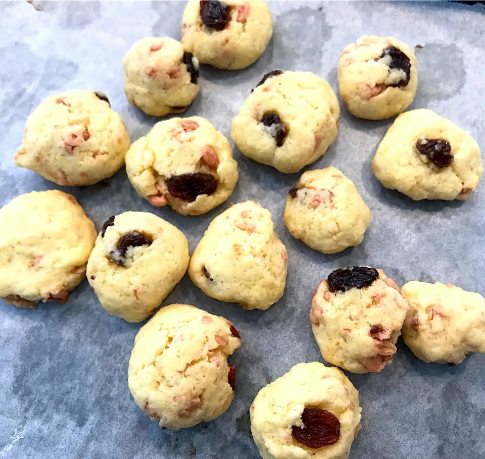 Snapdishの料理写真:子供たちと、ノンバタークッキー🍪|やにゃさん