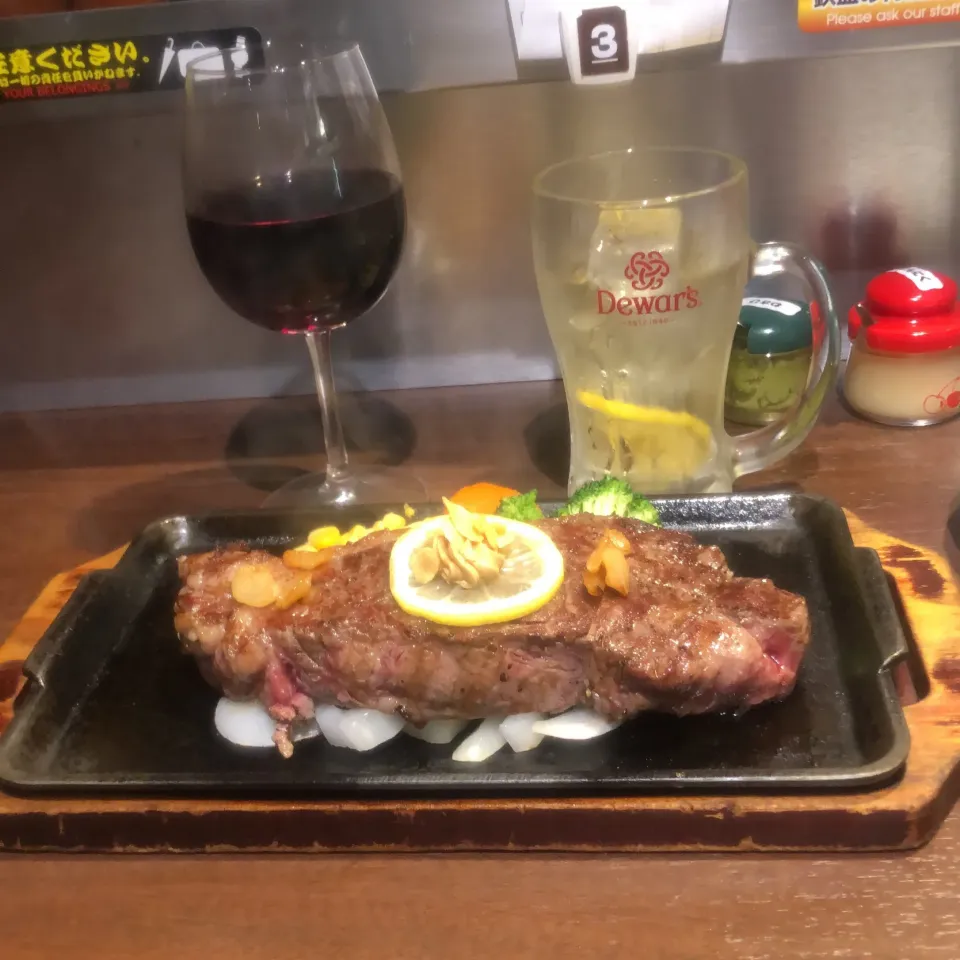 Snapdishの料理写真:国産サーロイ408g レアー　＃いきなりステーキイトウヨーカドー小杉店|Hajime Sakaiさん