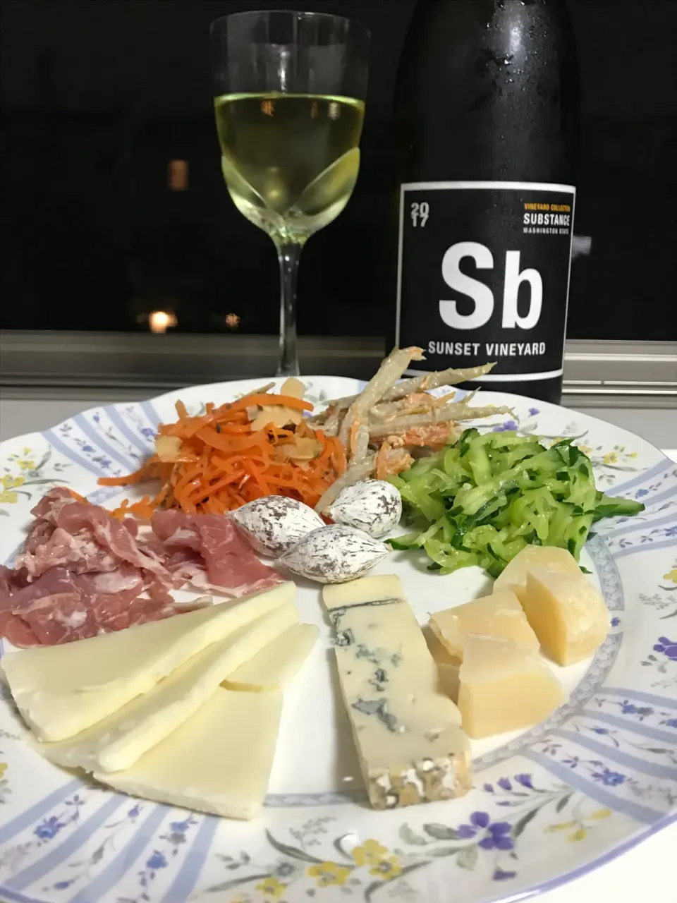 Snapdishの料理写真:ひとり飲み　夏休み開始|コマツ菜さん