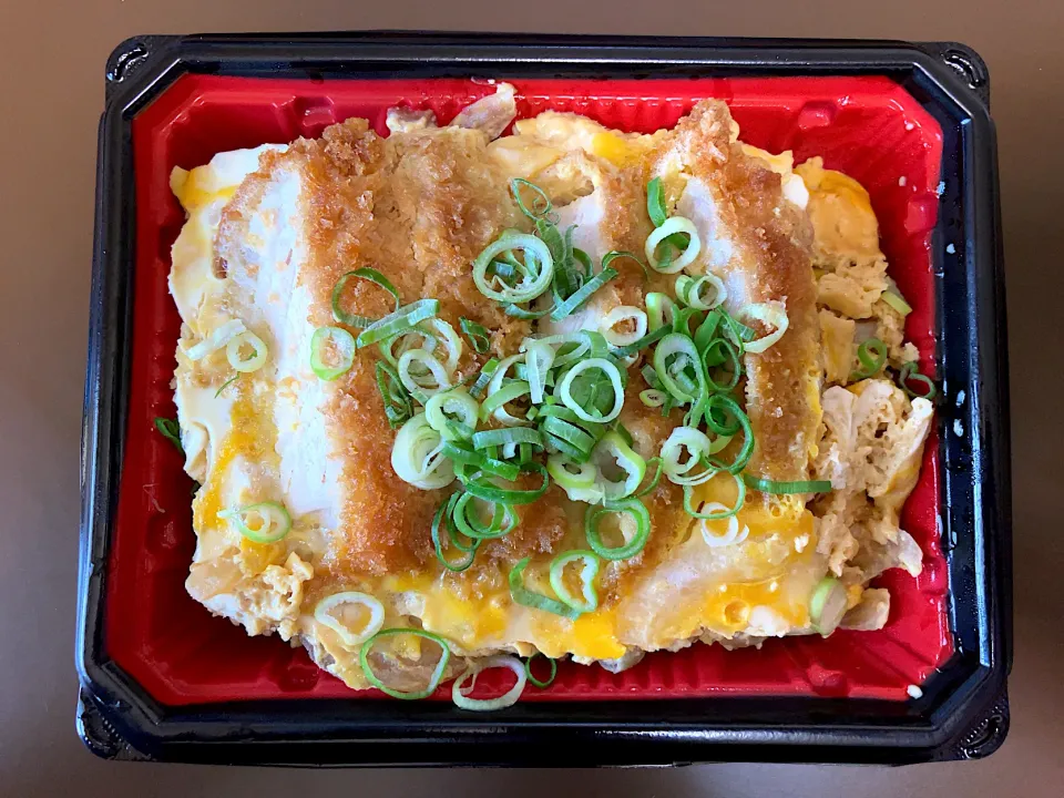 イオン ロースかつ丼|ばーさんさん