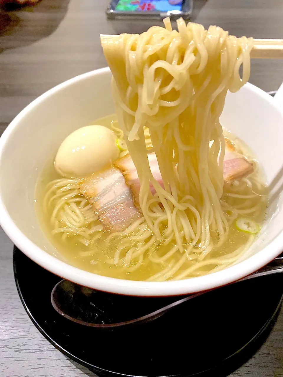 トリュフ香るクリア豚骨らぁ麺|髙野泰朋さん