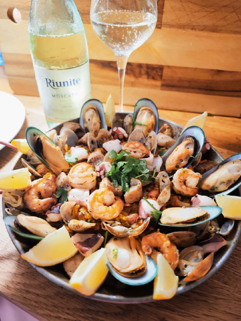 Spanish seafood paella|Jessie's Home Kitchenさん