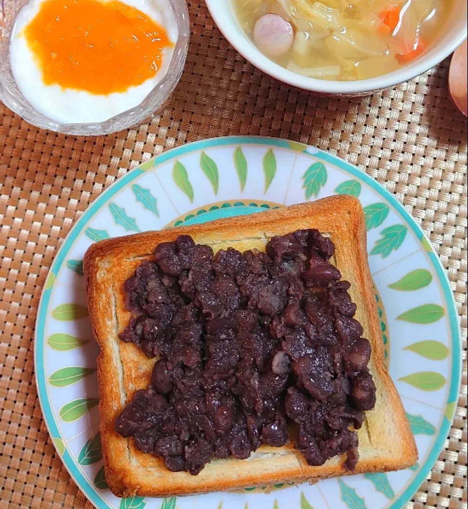 名古屋風あんバタートーストで朝ごはん🌄|ポチさん