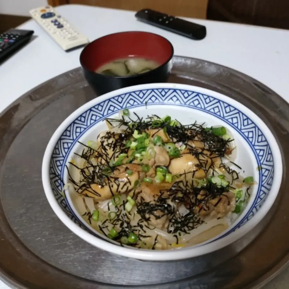 Snapdishの料理写真:焼き鳥丼。|ariyo4200さん