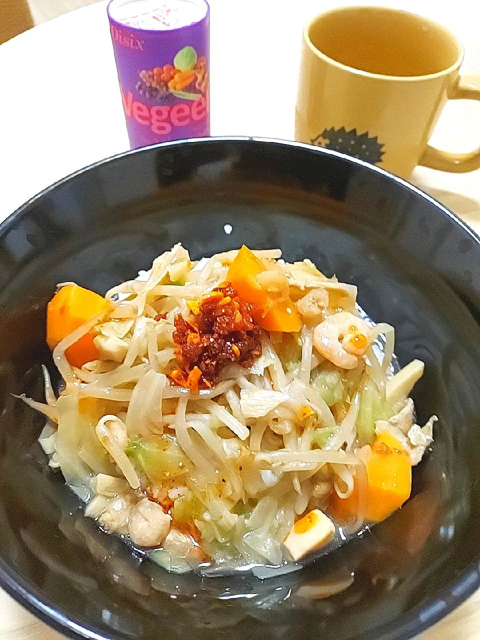 Snapdishの料理写真:中華丼（残り） ＆ 野菜ジュース|すばるさん