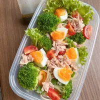 Snapdishの料理写真:サラダパスタ弁当🥗🍝|いっちーさん