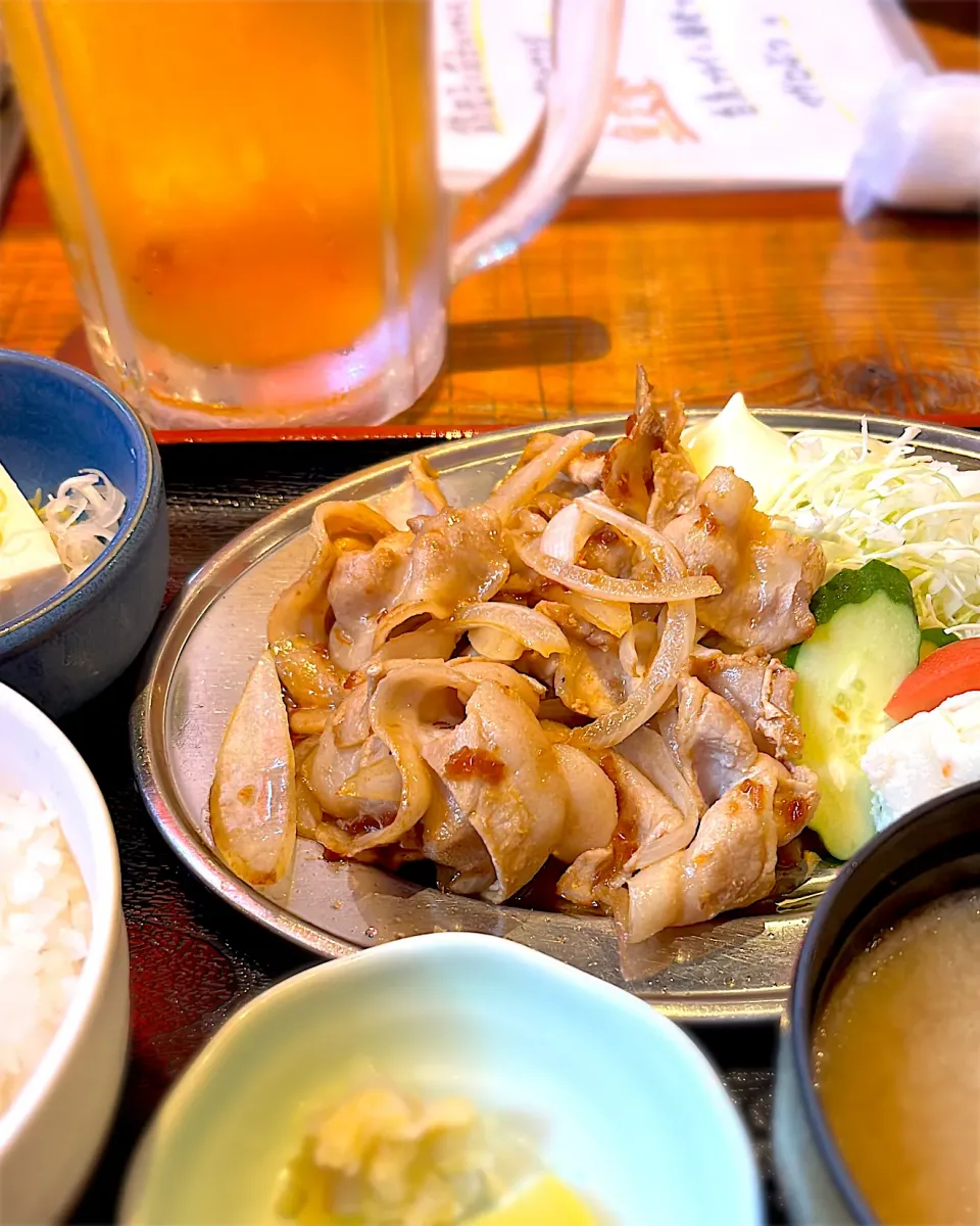 豚バラ生姜焼き定食|あきちゃ☆彡さん