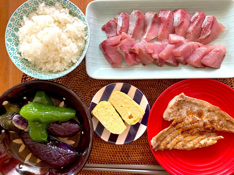 釣りワラサでお昼ごはん😋🍚🐟💕✨|アイさん