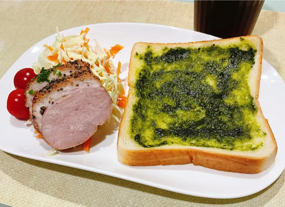 Snapdishの料理写真:玉露園さんのグリーンティーでトースト♪|ぐぅさん