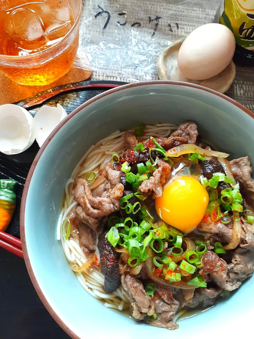 Snapdishの料理写真:烏骨鶏の玉子🐣のせ！肉そうめん|fumfumさん