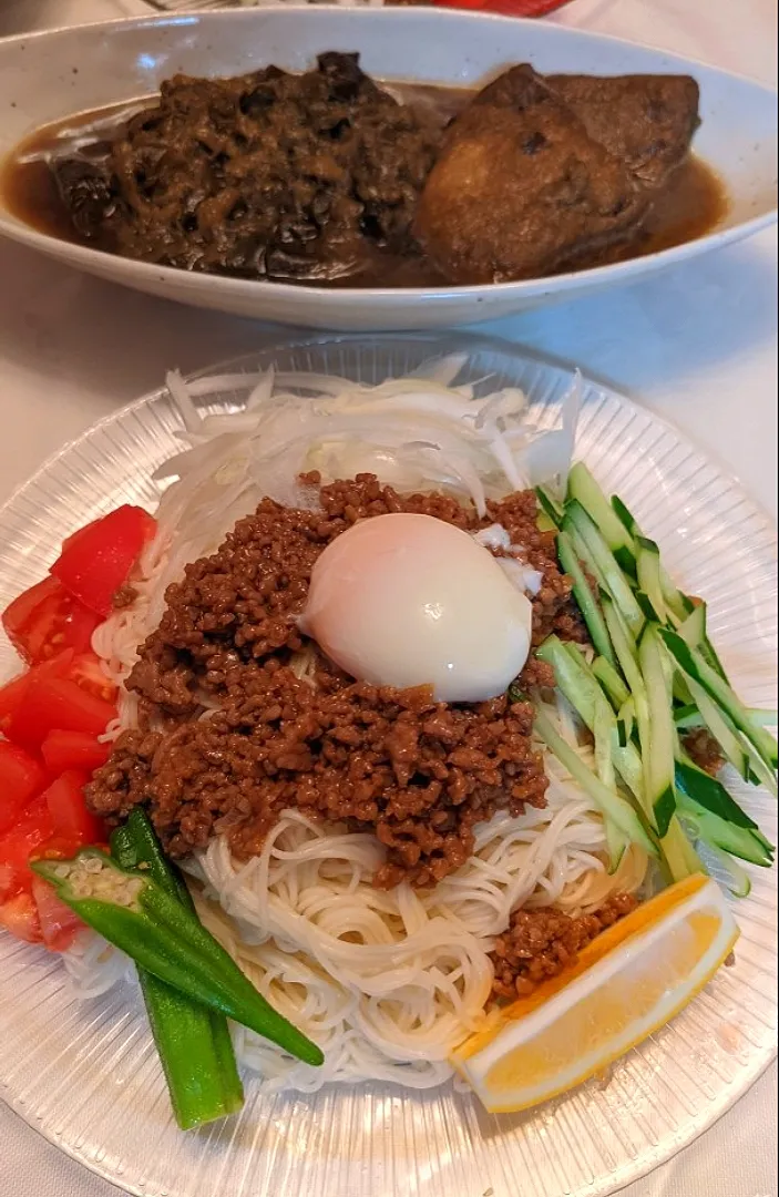 そぼろあえ素麺
なすと油揚げの田舎煮

８月１１日|風森すももさん