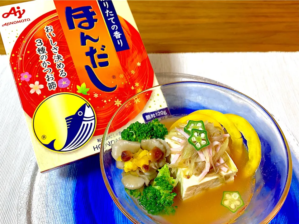 Snapdishの料理写真:❤️まーくん亭❤️夏の冷やっこ味噌汁🥦|kuririnさん