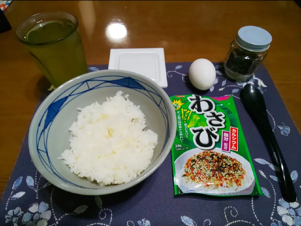 ふりかけ卵かけ納豆ご飯(朝ご飯)|enarinさん