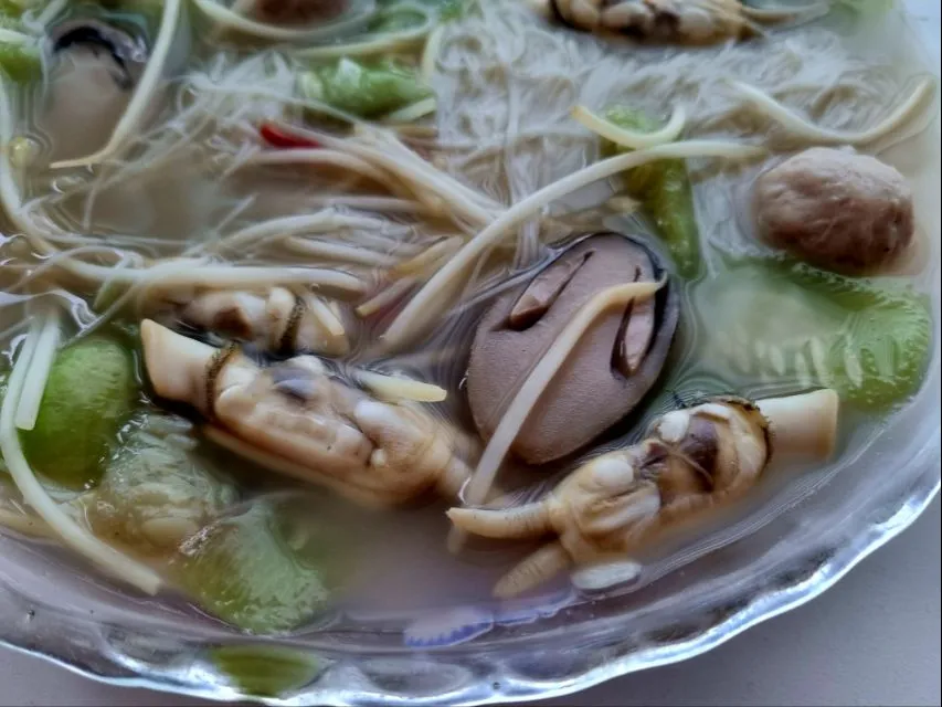 rice noodle soup with razor clams and loofah|steven z.y.さん