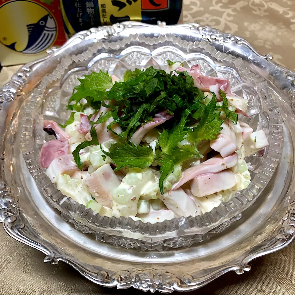 白ゴーヤー＊イカ胡麻マヨサラダ🥗|henryさん