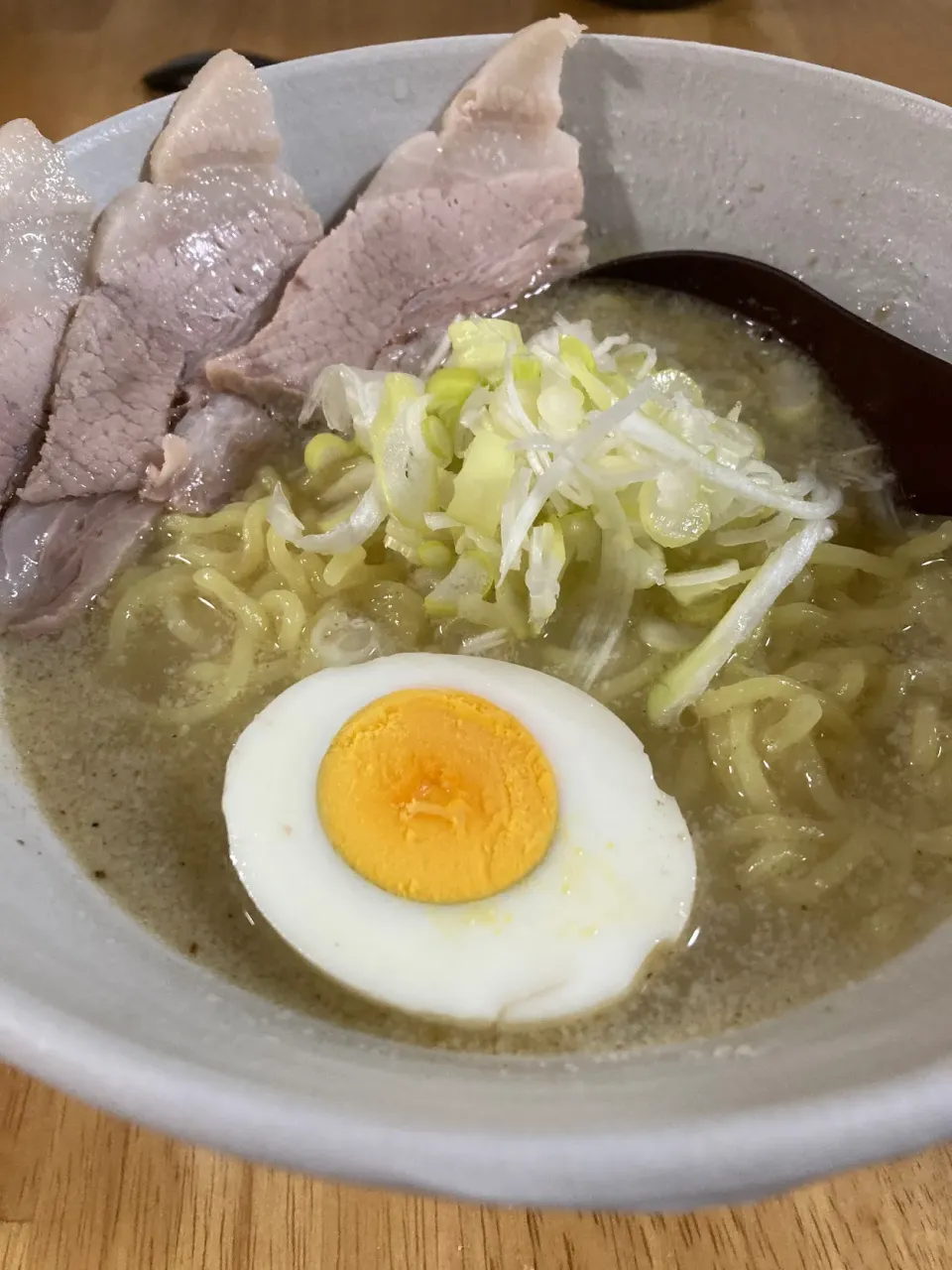 鶏白湯煮干し塩ラーメン　麺以外手作り|小次郎さん