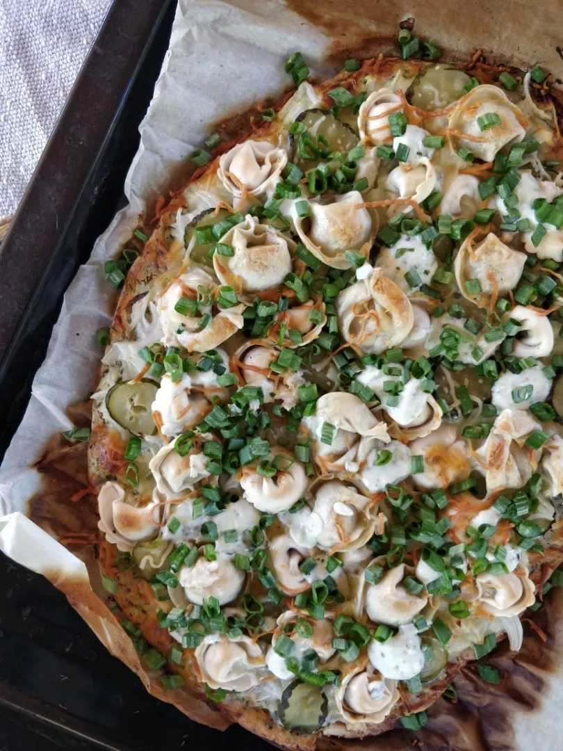 Snapdishの料理写真:Dumpling pizza|Ieva Kārkliņaさん