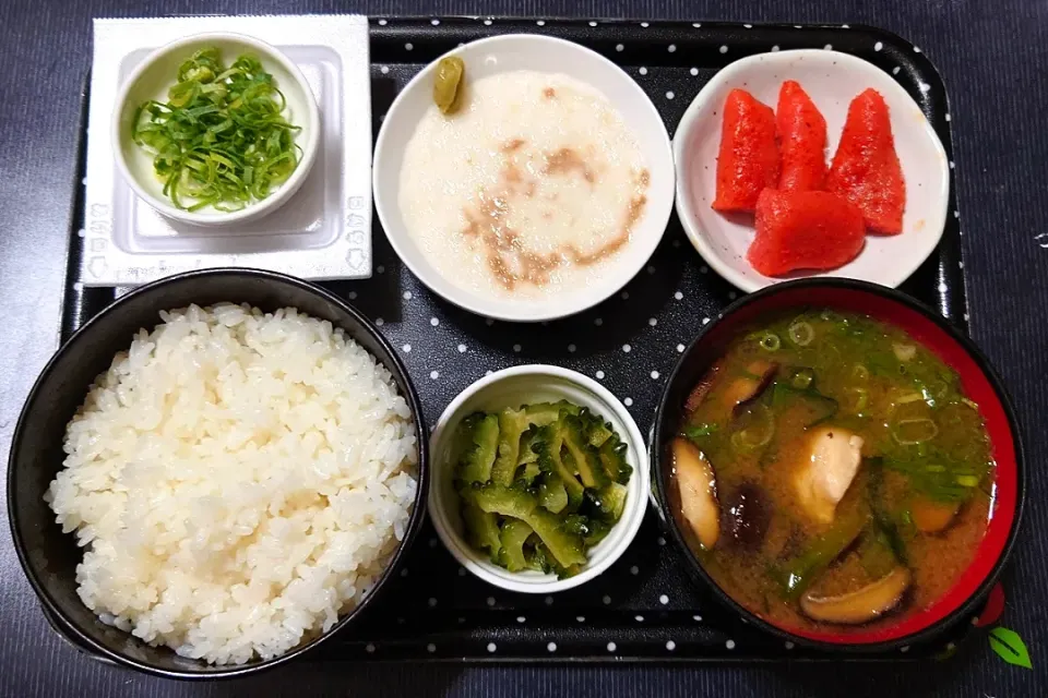 今日の朝ごはん（ごはんは栃木県産コシヒカリに辛子明太子、とろろ、納豆、ささみのみそ汁、ゴーヤ漬）|Mars＠釜飯作り研究中さん