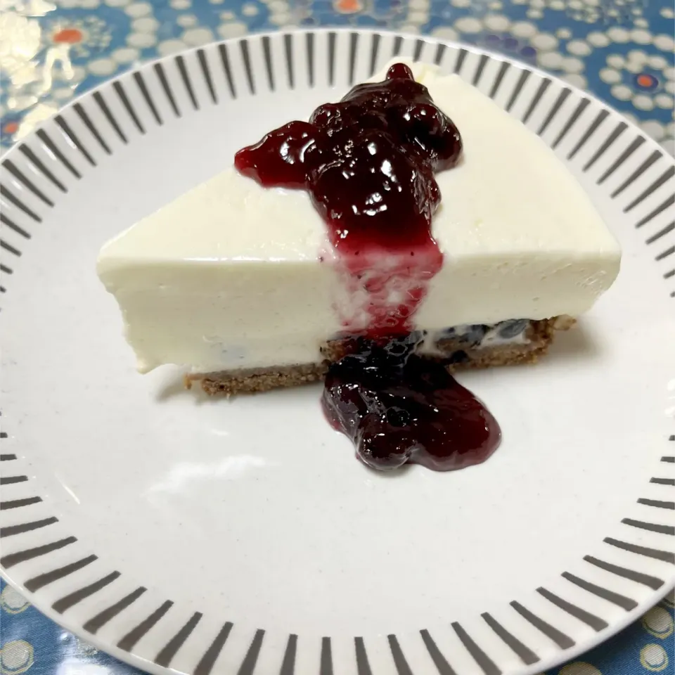 Snapdishの料理写真:ヨーグルトレアチーズケーキ|iguigupopさん