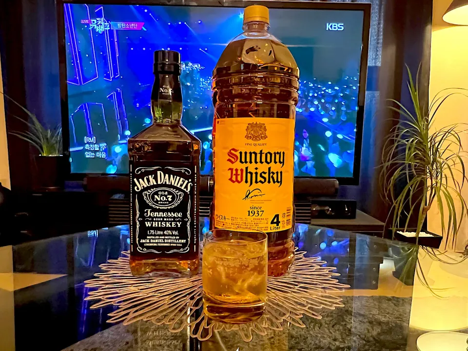 Snapdishの料理写真:娘からの誕生日プレゼントは、今年もウイスキー🥃🤣|yokoさん