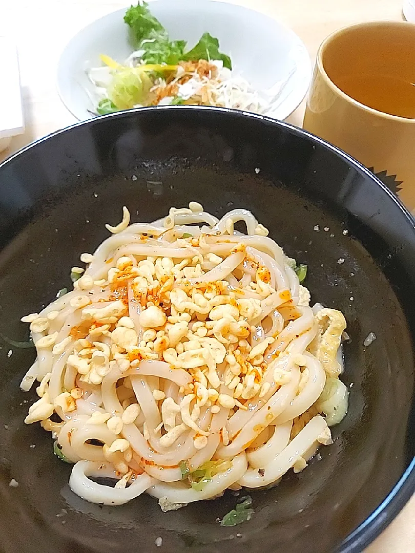 油うどん ＆ サラダ|すばるさん