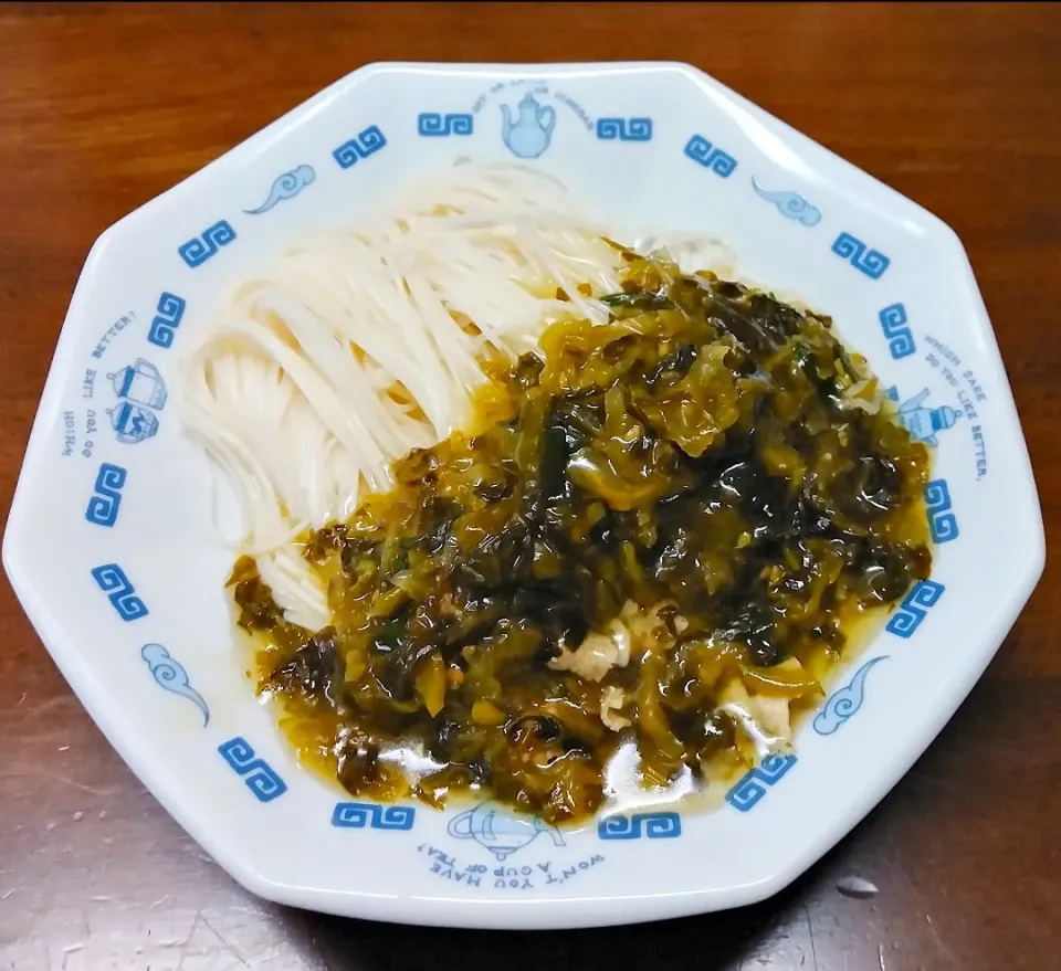 高菜餡かけ素麺|あらいぐまのしっぽさん